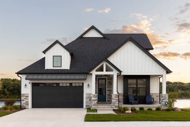 Best Chimney Flashing Repair  in Manito, IL